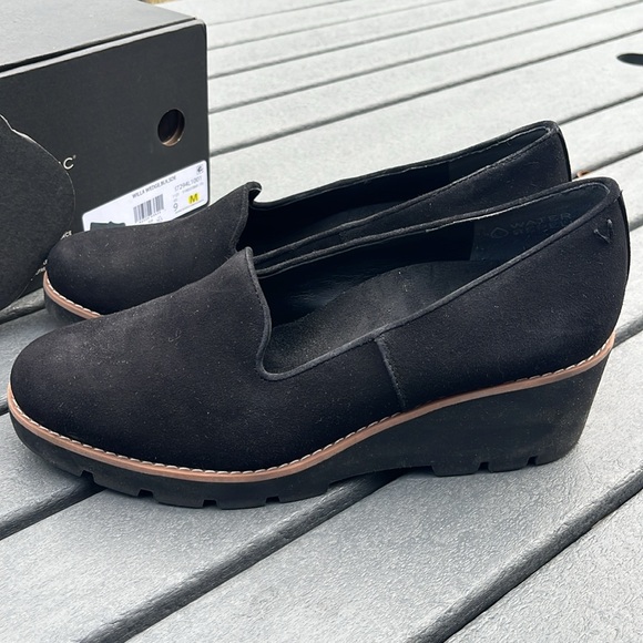 Vionic Willa Wedge size 9 black suede - Picture 2 of 6